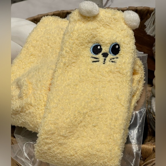 Cartoon Fuzzy High Knee Socks In Yellow - Picture 5 of 6